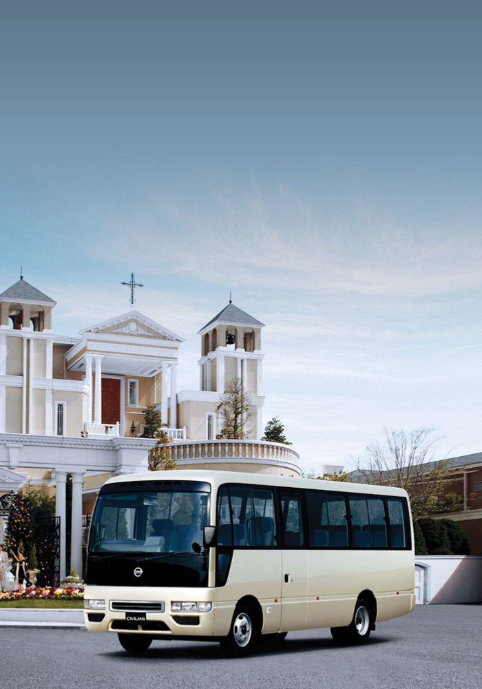 Civilian Bus in front of mansion 
