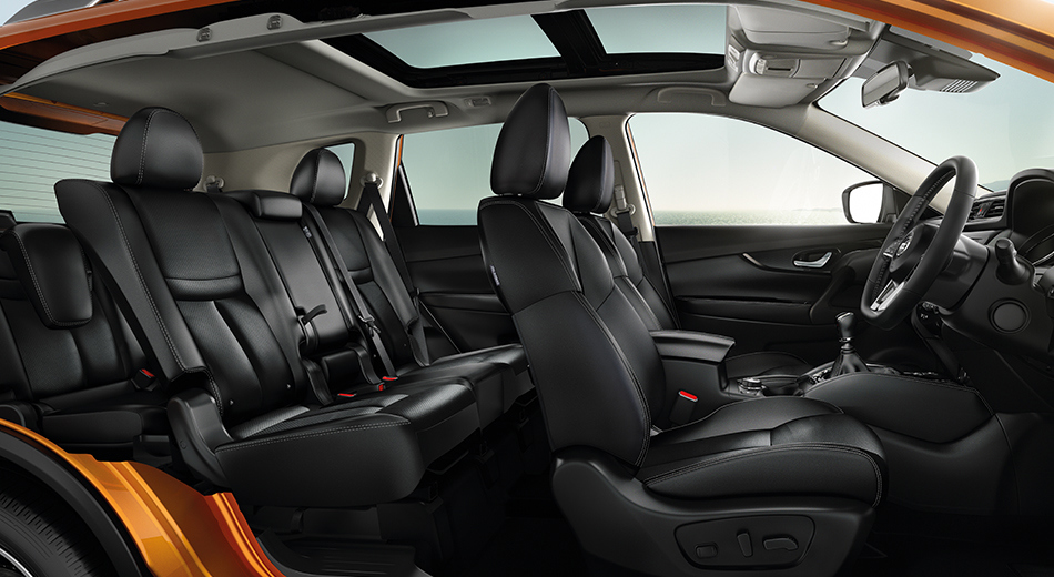 Side view of X-trail's interior